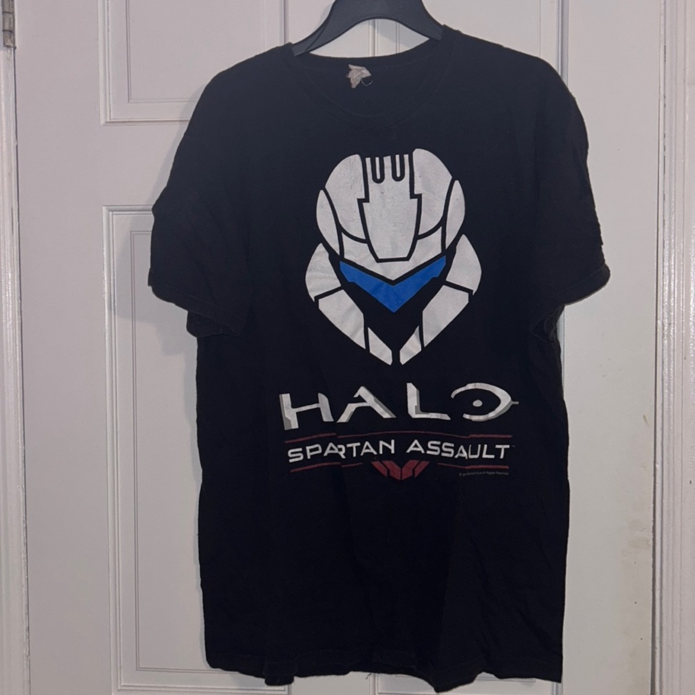 Halo “Spartan Assault” graphic black tee L